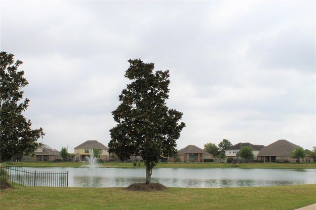 25910 N Lakefair Drive, Richmond, TX 77406