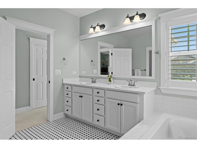 8161 E 33rd Ave, Denver, CO 80238