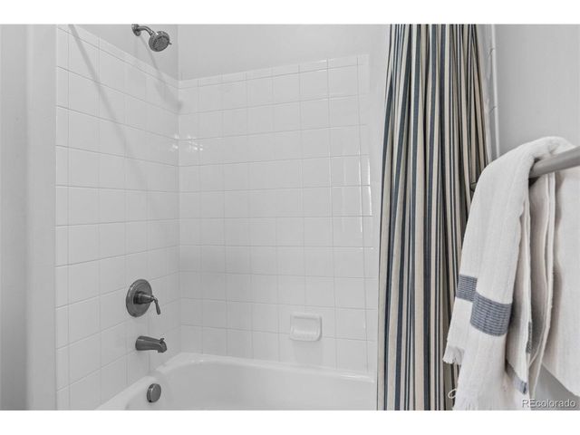 8161 E 33rd Ave, Denver, CO 80238