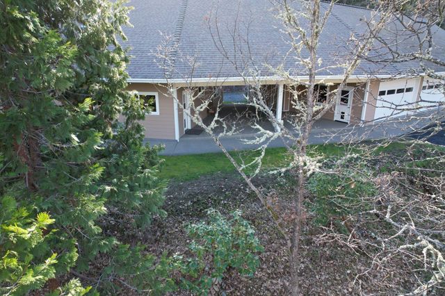 1682 Brown Road, Applegate, OR 97530