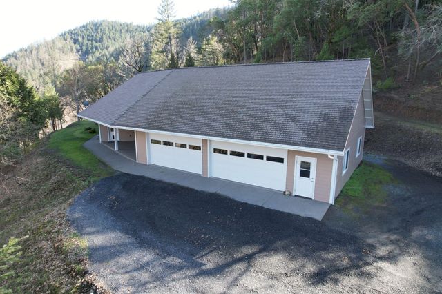 1682 Brown Road, Applegate, OR 97530
