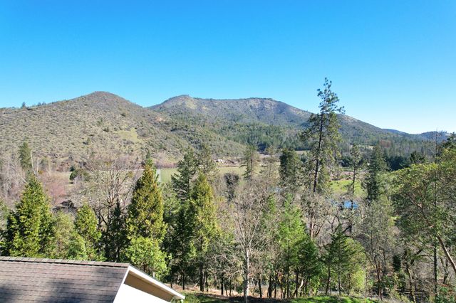 1682 Brown Road, Applegate, OR 97530