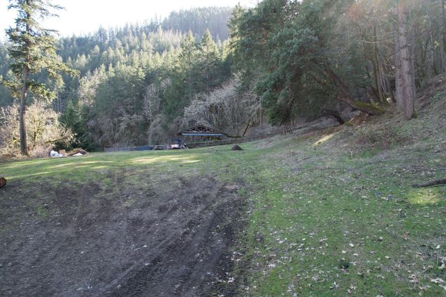 1682 Brown Road, Applegate, OR 97530