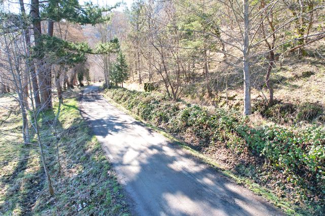 1682 Brown Road, Applegate, OR 97530