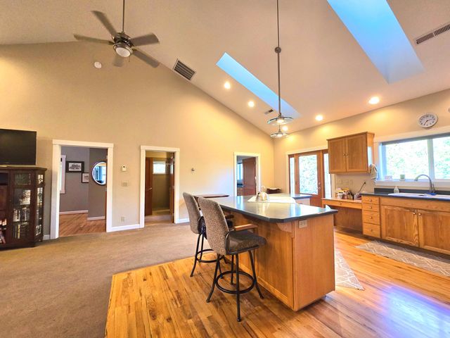 1682 Brown Road, Applegate, OR 97530