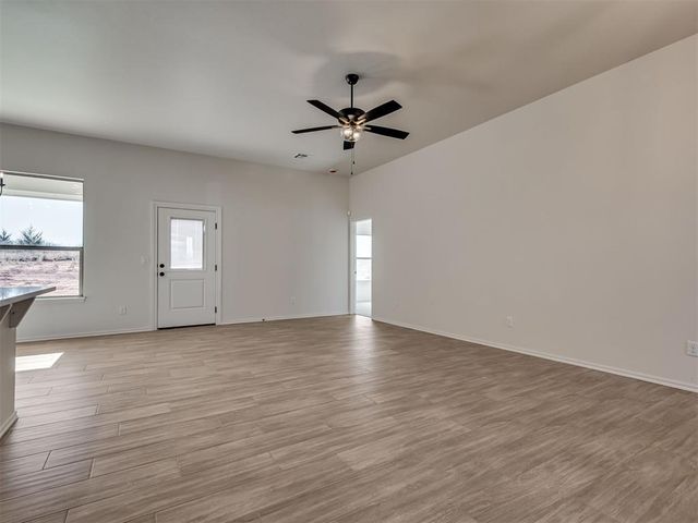 1983 Twin Spires Trail, Blanchard, OK 73010