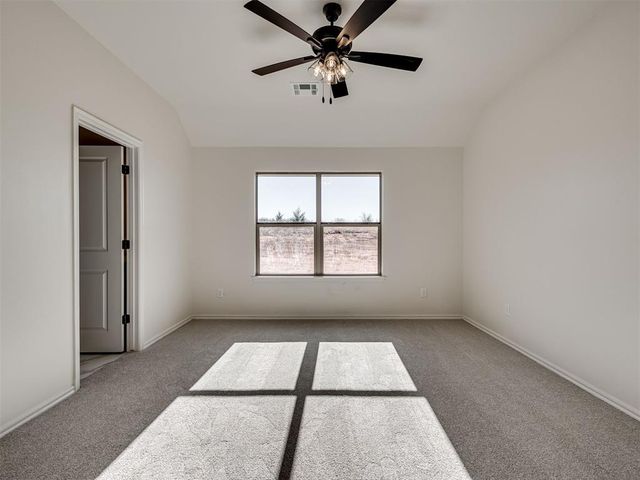 1983 Twin Spires Trail, Blanchard, OK 73010