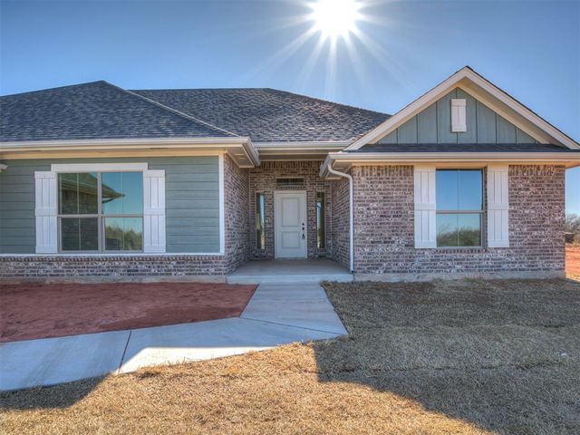 1983 Twin Spires Trail, Blanchard, OK 73010