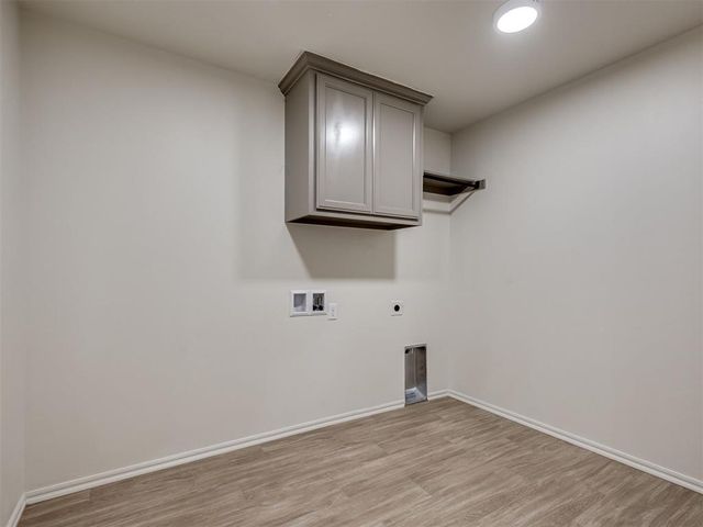 1983 Twin Spires Trail, Blanchard, OK 73010