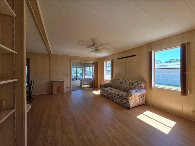 1227 NASSAU CIRCLE, Tavares, FL 32778