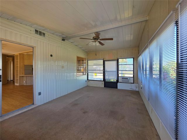 1227 NASSAU CIRCLE, Tavares, FL 32778