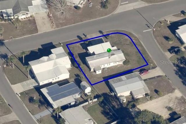 1227 NASSAU CIRCLE, Tavares, FL 32778