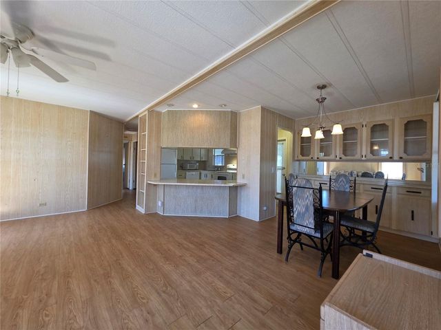 1227 NASSAU CIRCLE, Tavares, FL 32778