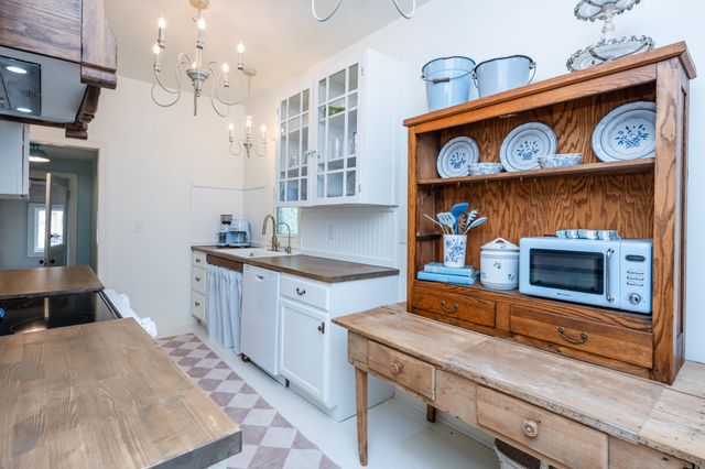 813 Michigan Avenue, St. Joseph City, MI 49085