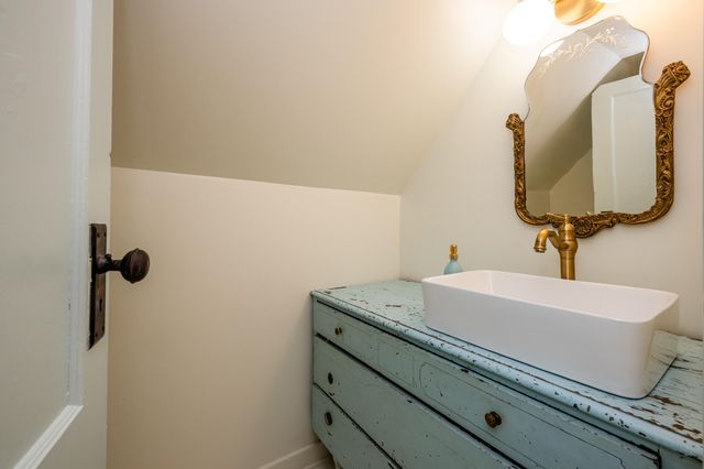 813 Michigan Avenue, St. Joseph City, MI 49085