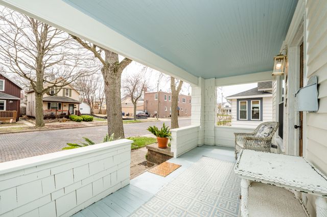 813 Michigan Avenue, St. Joseph City, MI 49085