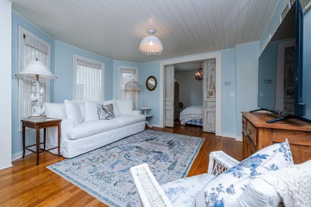 813 Michigan Avenue, St. Joseph City, MI 49085