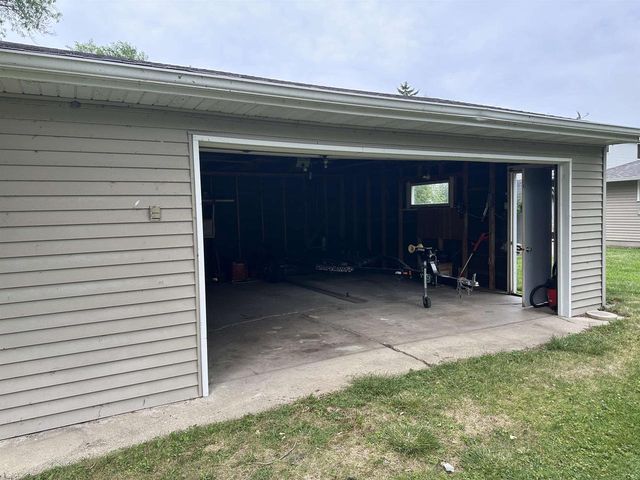 N10650 Chief Kuno Trail, Fox Lake, WI 53933