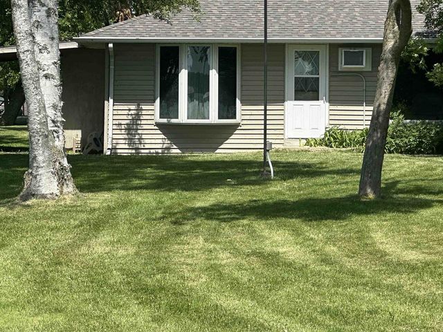 N10650 Chief Kuno Trail, Fox Lake, WI 53933