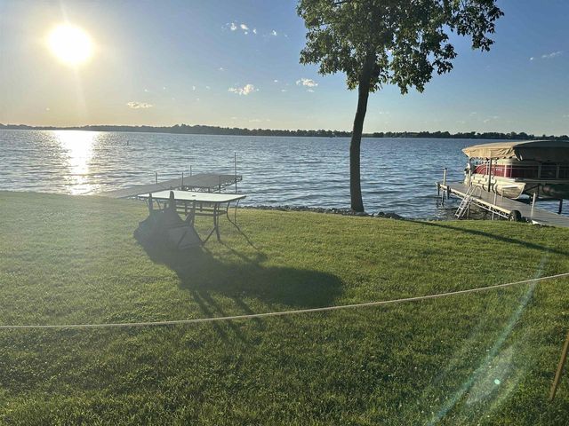 N10650 Chief Kuno Trail, Fox Lake, WI 53933