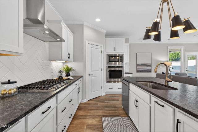 717 Churton Place, Cary, NC 27518