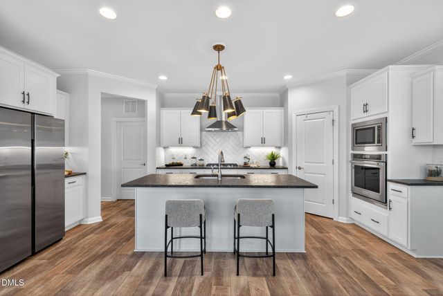 717 Churton Place, Cary, NC 27518