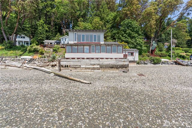 24186 Vashon Highway SW, Vashon, WA 98070