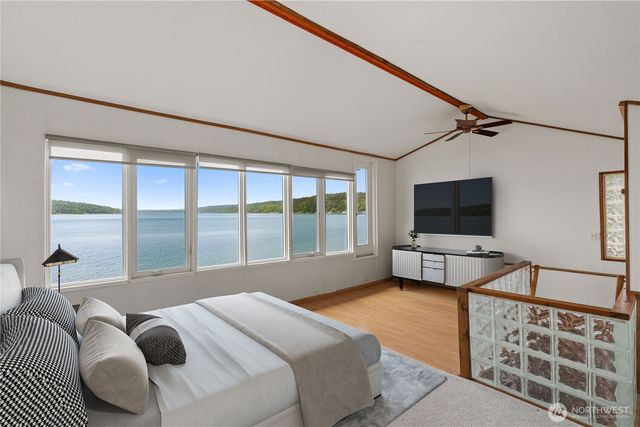 24186 Vashon Highway SW, Vashon, WA 98070