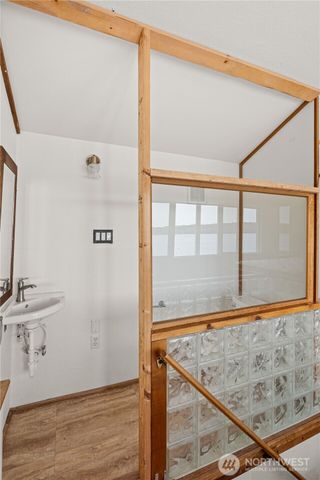 24186 Vashon Highway SW, Vashon, WA 98070