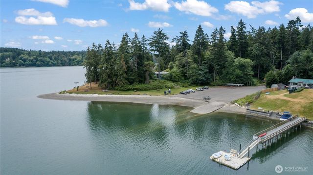 24186 Vashon Highway SW, Vashon, WA 98070