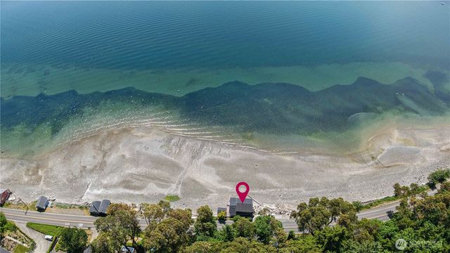 24186 Vashon Highway SW, Vashon, WA 98070