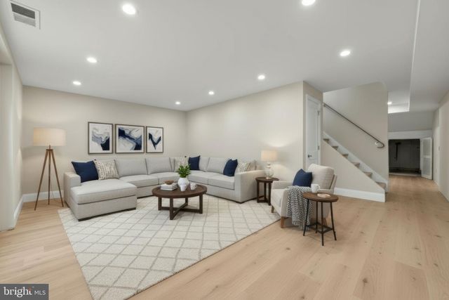 7713 JASON PL, Philadelphia, PA 19153