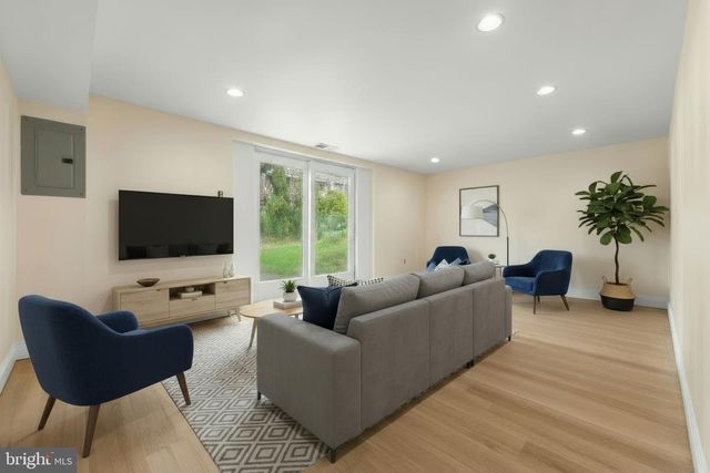 7713 JASON PL, Philadelphia, PA 19153