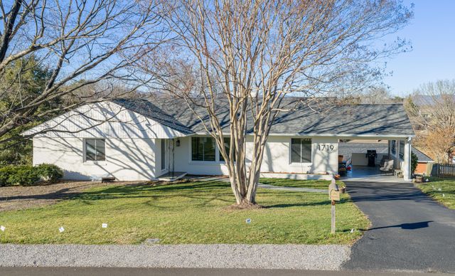 1719 Blair RD, Roanoke, VA 24015