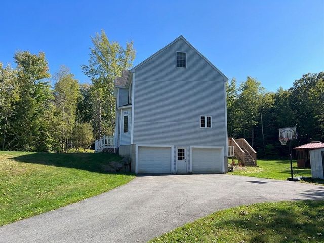 79 Coachman Drive, Barrington, NH 03825