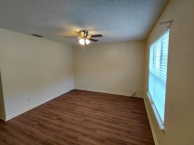 2713 Oak Park Court, Tallahassee, FL 32308