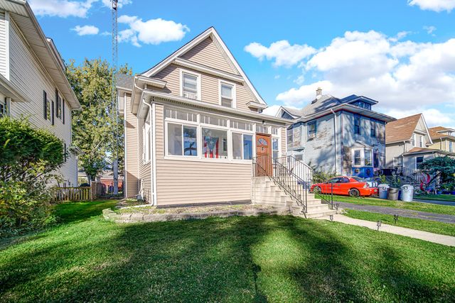 310 S 2ND Avenue, Maywood, IL 60153