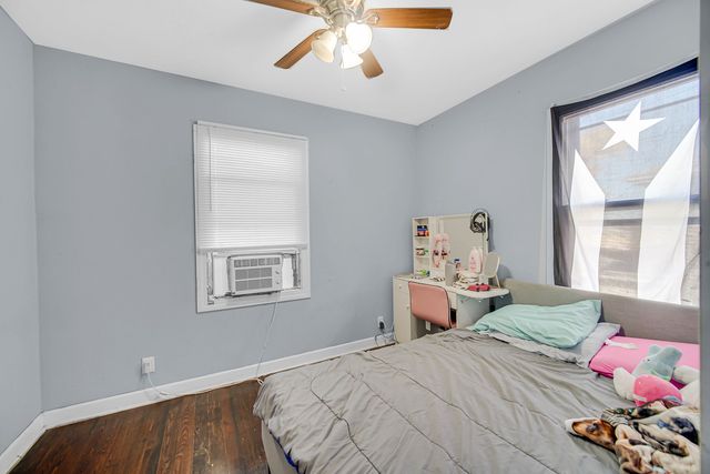 310 S 2ND Avenue, Maywood, IL 60153