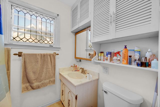 310 S 2ND Avenue, Maywood, IL 60153