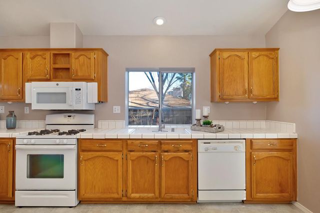 7423 Kalamazoo Dr, Citrus Heights, CA 95610