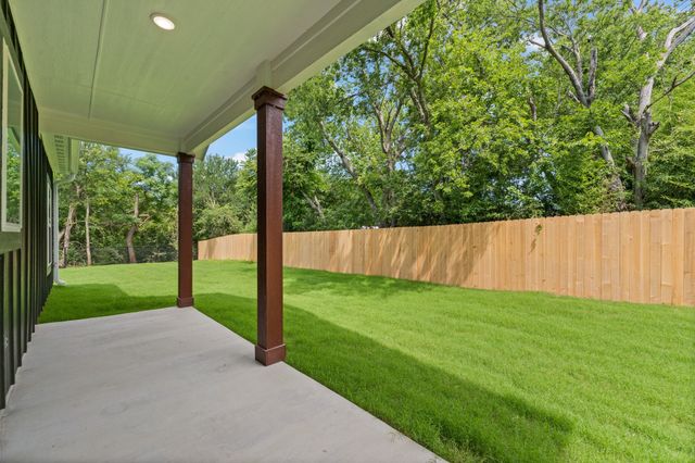 702 Scudder Street, Cleburne, TX 76033