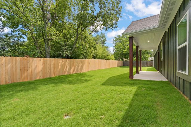 702 Scudder Street, Cleburne, TX 76033