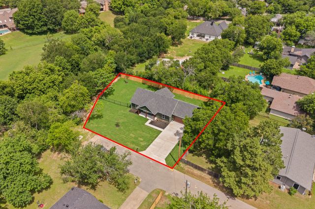 702 Scudder Street, Cleburne, TX 76033