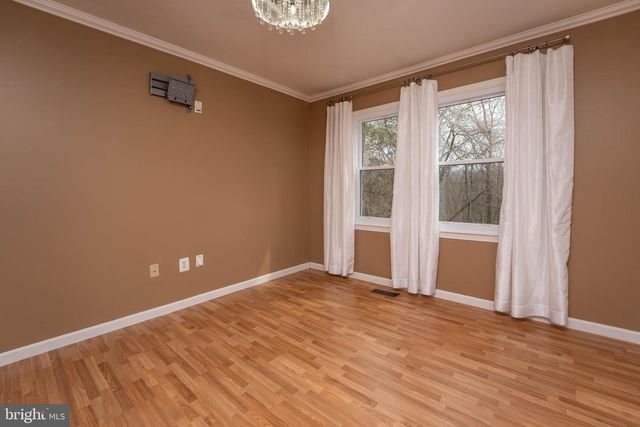 8318 UXBRIDGE CT, Springfield, VA 22151