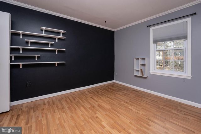 8318 UXBRIDGE CT, Springfield, VA 22151