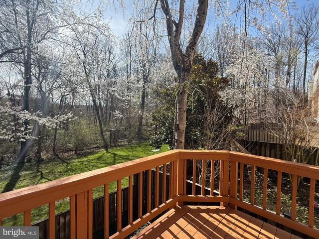 8318 UXBRIDGE CT, Springfield, VA 22151