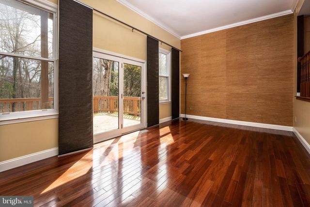 8318 UXBRIDGE CT, Springfield, VA 22151