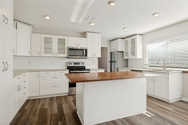 8914 Vernon Drive, Rowlett, TX 75088