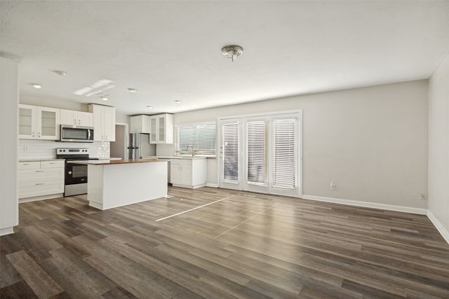 8914 Vernon Drive, Rowlett, TX 75088