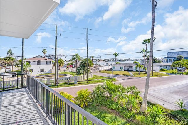 187 145TH AVENUE E 4, Madeira Beach, FL 33708